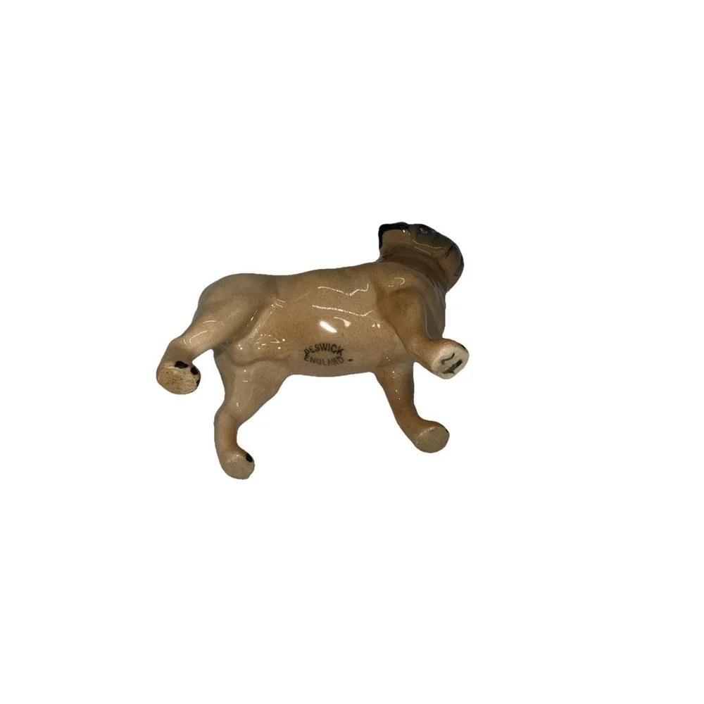 BESWICK ENGLAND FIGURINE OF PUG DOG CH CUTMIL CUPIE, RETIRED 1982,‎ EXCEPTIONAL